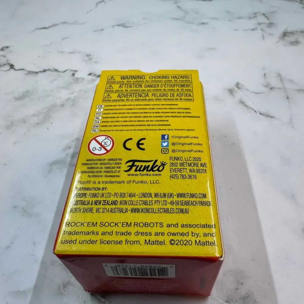 Red Rocker Funko Keychain - Picture 6 of 6